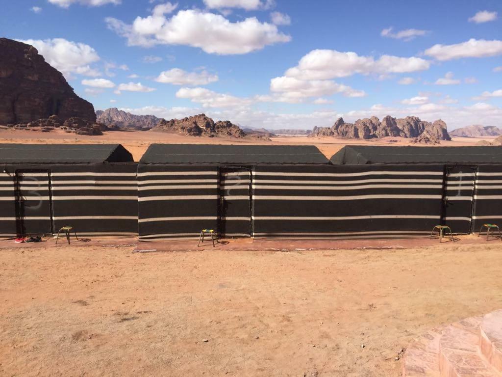 Wadi Rum-Bedouin Tents And Jeep Tours Eksteriør bilde